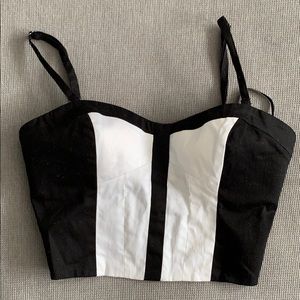 Bebe black and white cropped padded bustier. Xxs